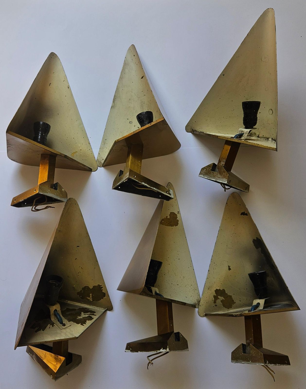 Ensemble de six appliques murales mid-century en laiton, rares, Allemagne, années 1970 photo Luminaires