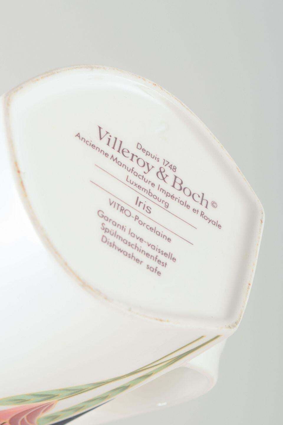 Villeroy & Boch. Koffieservies "Iris" bestaande uit koffiepot, suikerpot en melkkan photo Woonaccessoires