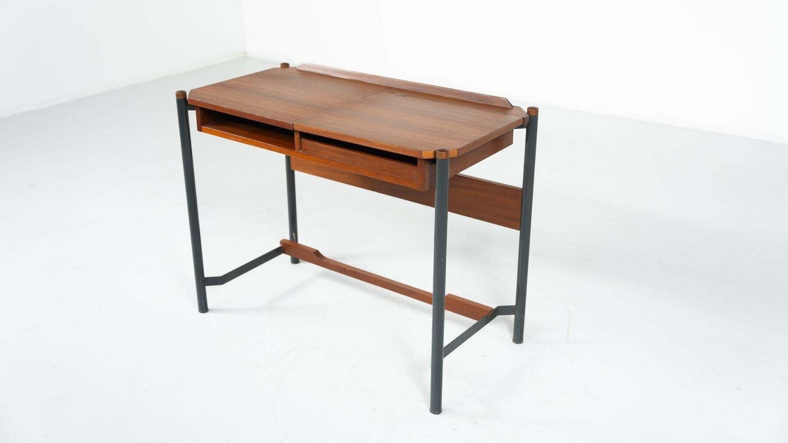 Furniture Vanity Table, Manifattura Brianzola, Italy, 1950s photo