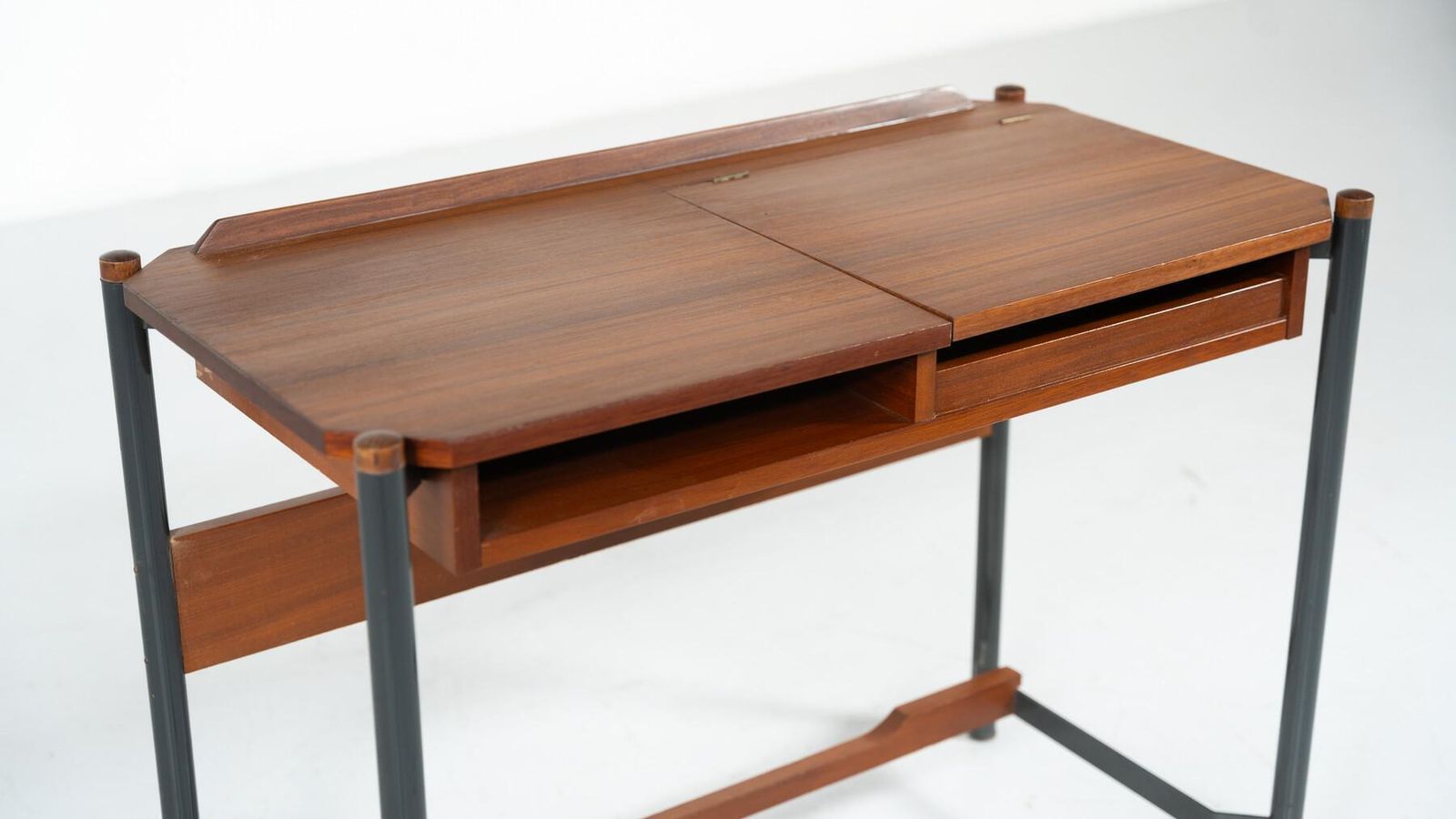 photo vinterior Vanity Table, Manifattura Brianzola, Italy, 1950s