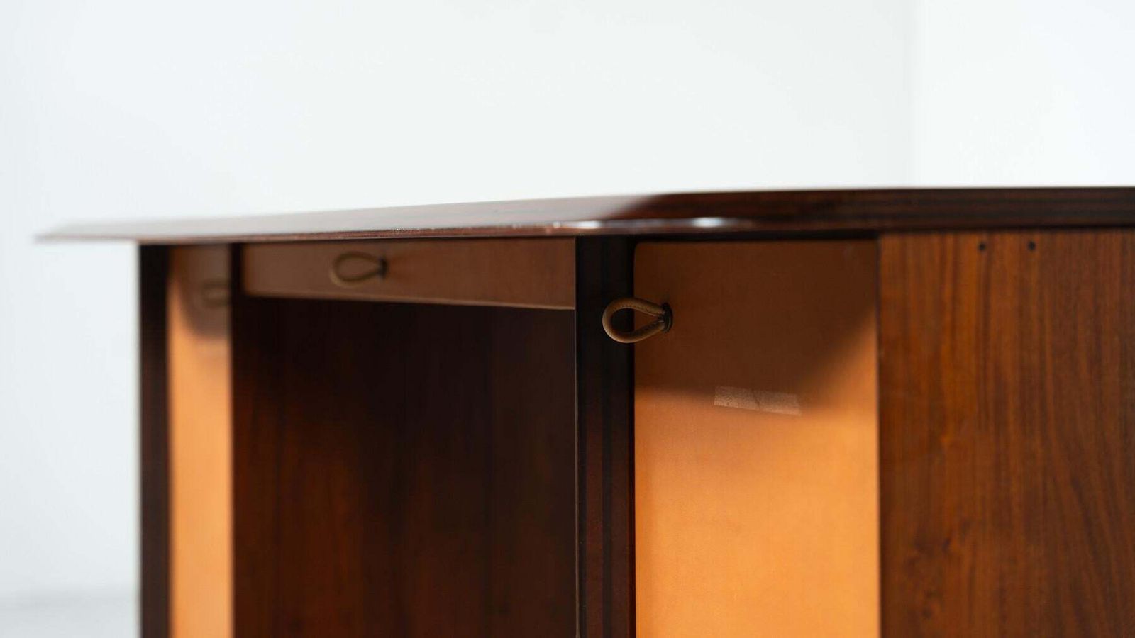 4439.0 Artona Desk By Afra And Tobia Scarpa, Maxalto, Italy, 1975 photo