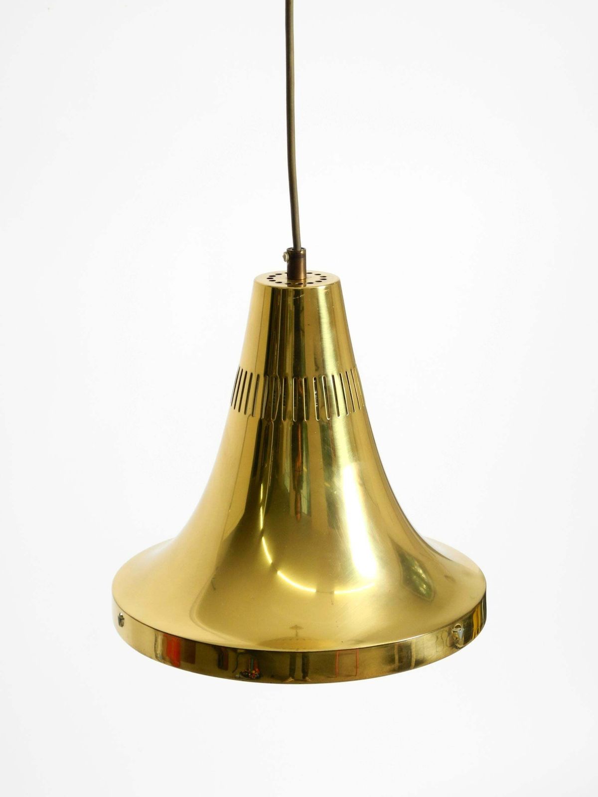 photo furniture Hans Agne Jakobsson messing hanglamp, model T 598, Markaryd, Zweden, jaren 1960