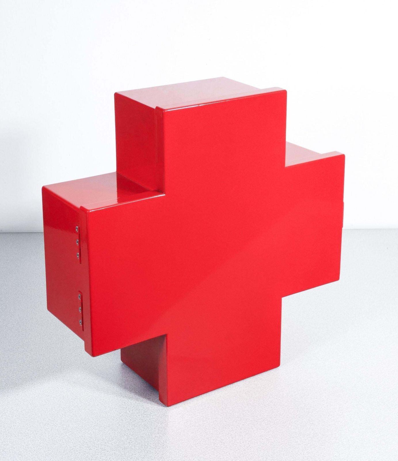 photo furniture Cross Cabinet Project 9208, Design Thomas Eriksson For Cappellini. Italy
