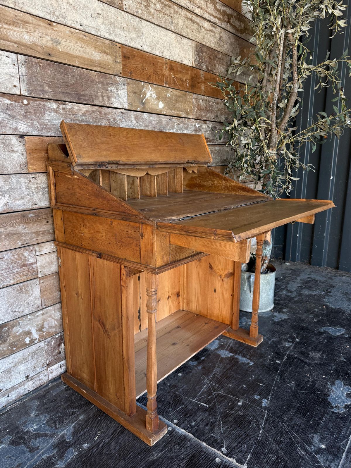 Victorian Pine Clerk's Desk, 1800s photo 395.0