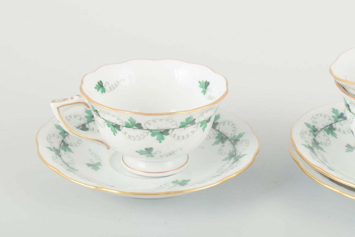 Herend, Hongrie. Service de 3 tasses à moka avec soucoupes en porcelaine, milieu du XXe siècle. photo for sale