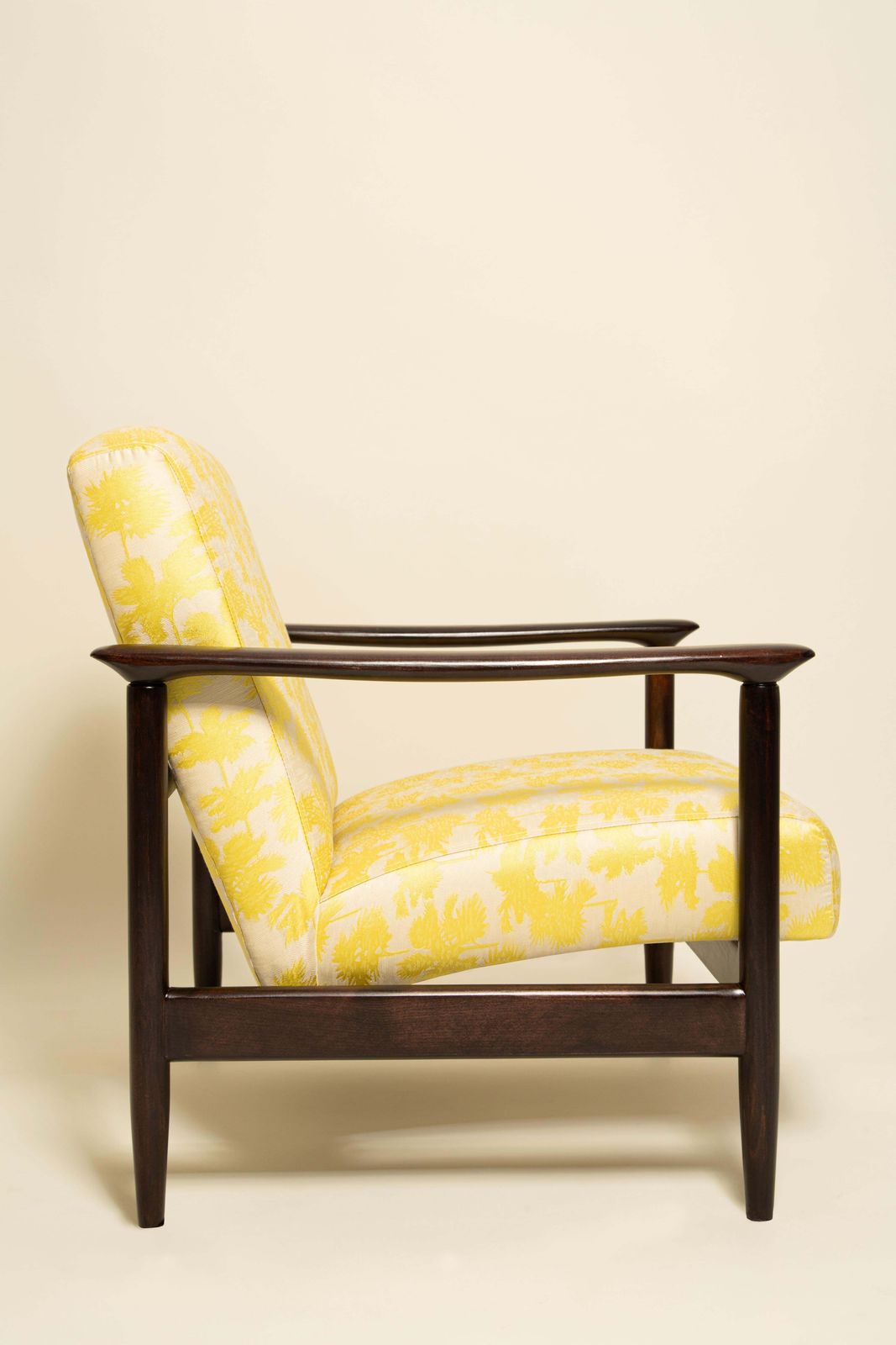 Twee mid-century GFM 142 fauteuils, Be Bop A Lula jacquard, E. Homa, Europa, 1960 photo Meubels