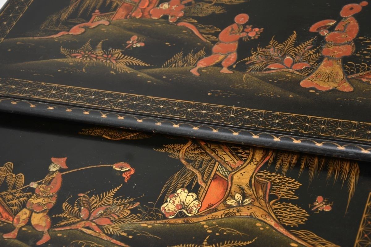 Furniture Antique Edwardian Lacquered Chinoiserie Nest Of Tables photo