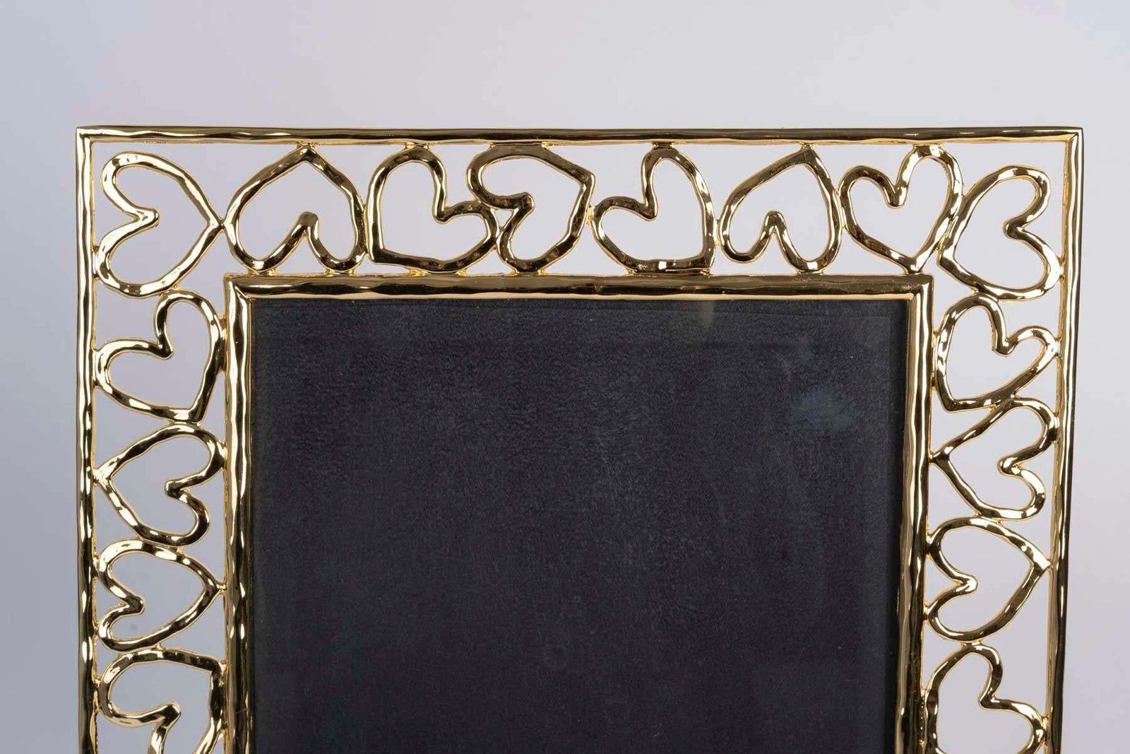 Large Contemporary Photo Frame In Gold Plated Metal, Heart Design, 21st Century. photo Home Decor