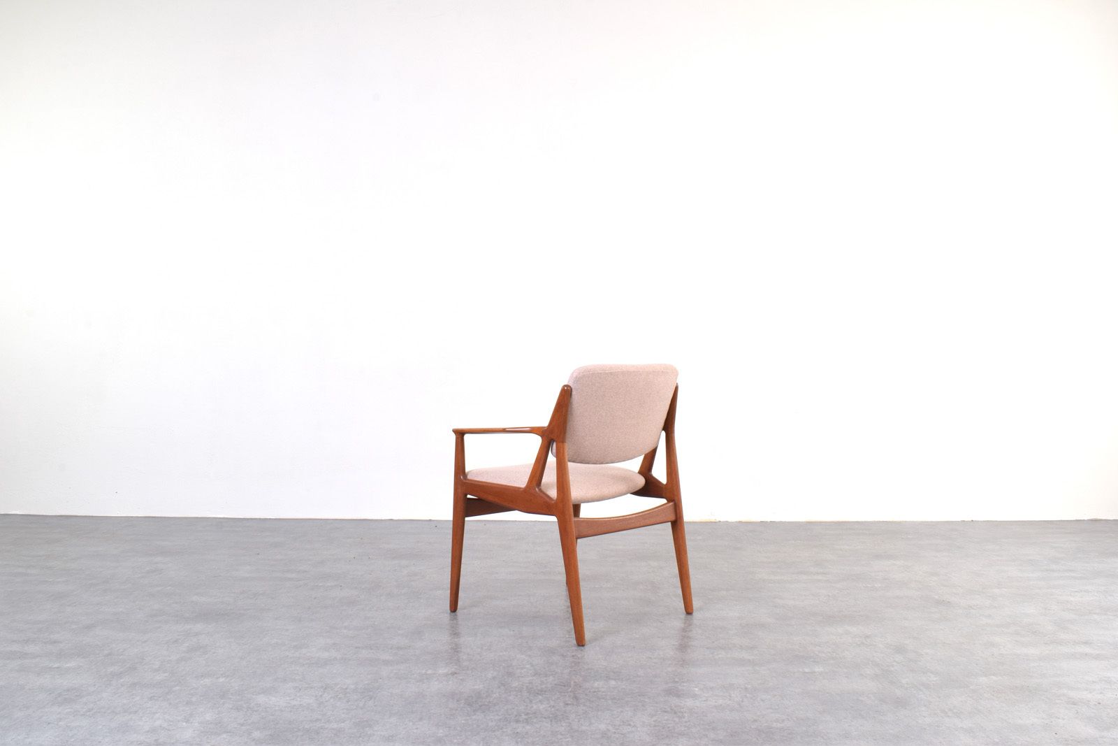 Mid Century Teak & Wool Ella Armchair By Arne Vodder For Vamo Sønderborg, 1960s. photo vinterior