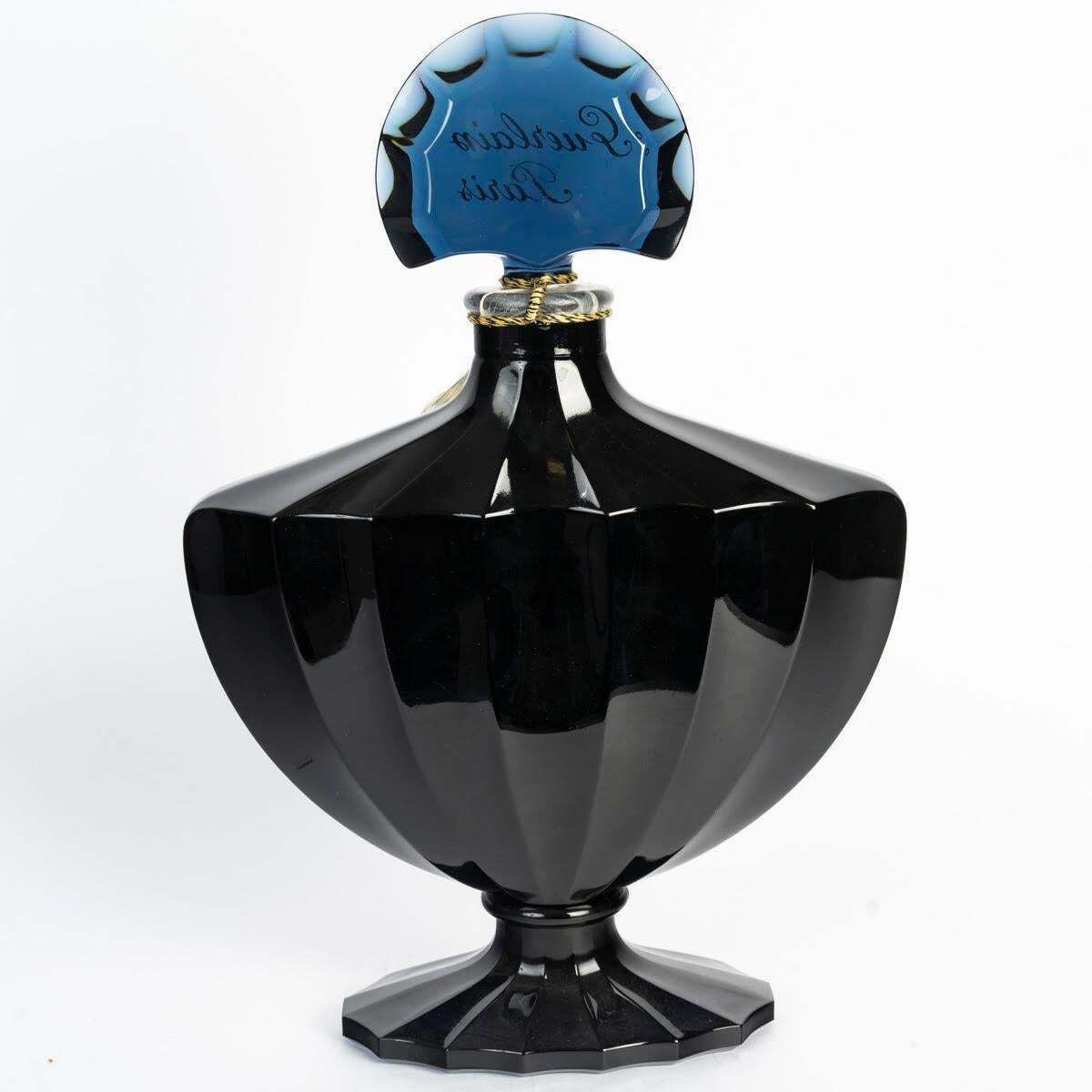 Giant Replica Shalimar Perfume Bottle, Guerlain, Paris. photo 9895.21