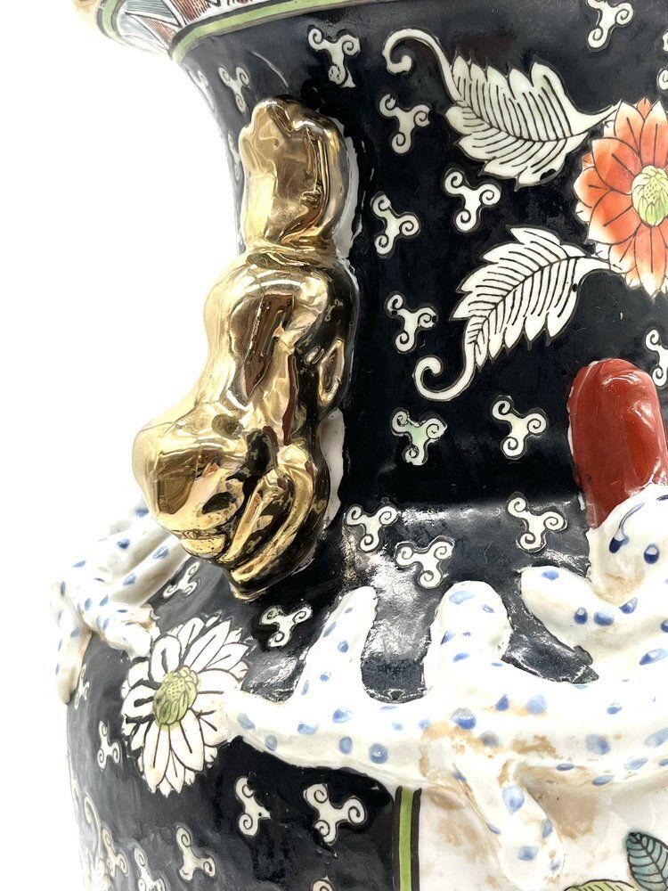 Chinese Qing Dynasty Tongzhi Vase With Peacock Motif, 1862 1874 photo vintage