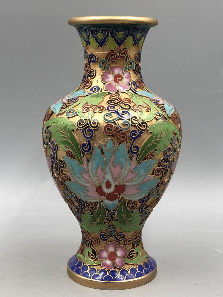 photo vinterior Champlevé Cloisonné Vase, China, 1900s, Set Of 2