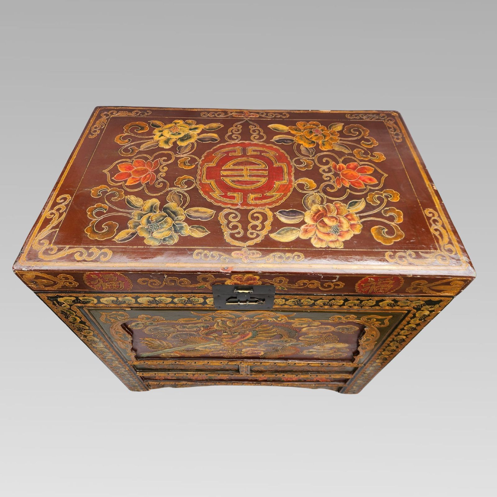 Exceptional Large Qing Dynasty Oriental Chinese Dragon Storage Chest photo for sale