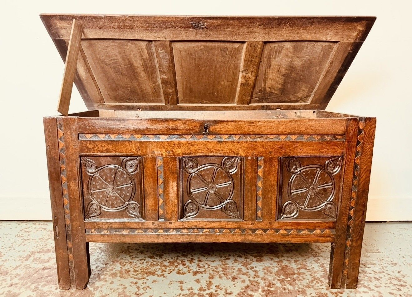 A Rare & Beautiful 300 Year Old Georgian Antique Oak Coffer C1730 photo buy