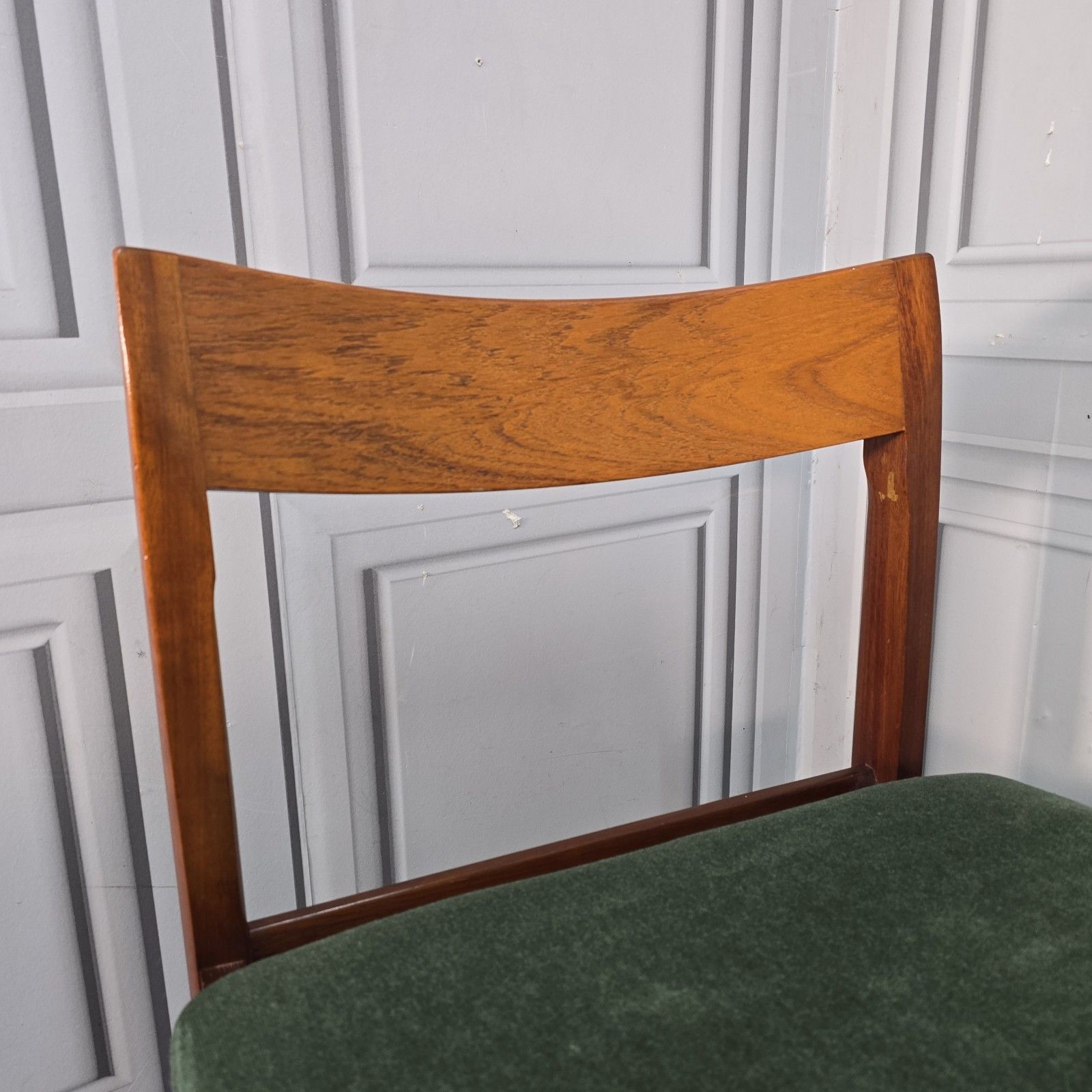 photo vinterior Mid Century Dining Chairs Vintage Solid Wood Teak 4 Danish Style Retro Mcm