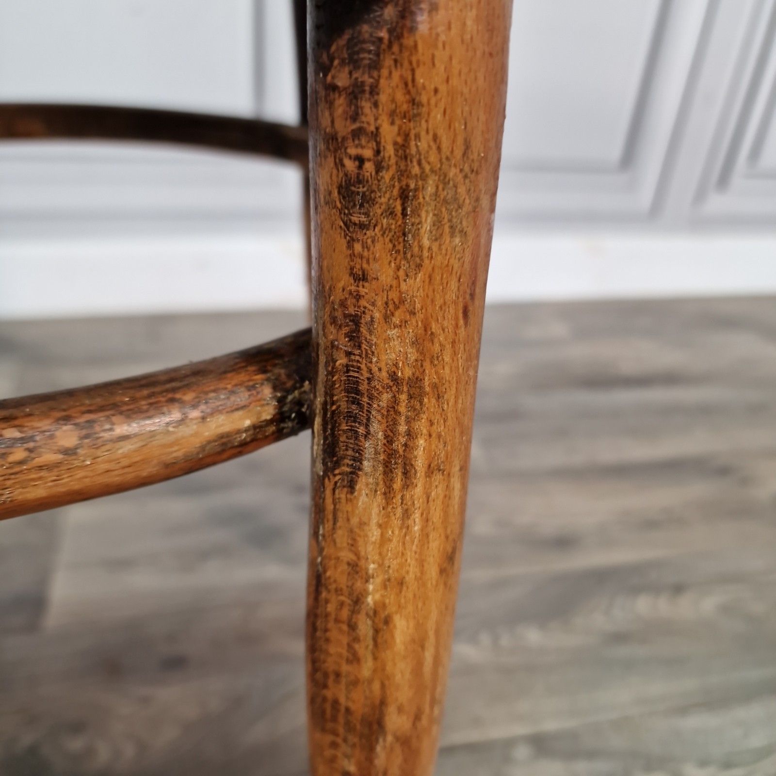 photo buy Vintage Mundus Bentwood Chair Pressed Seat Cafe Bistro Style Retro Mid Century