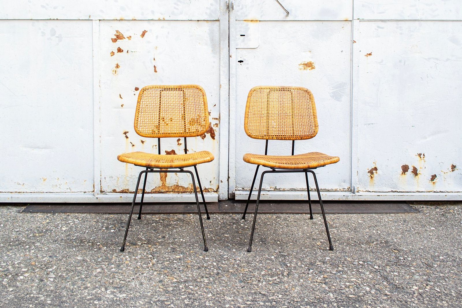 Model 550 Dining Chairs In Wicker By Dirk Van Sliedregt, Netherlands, 1950s, Set Of 2