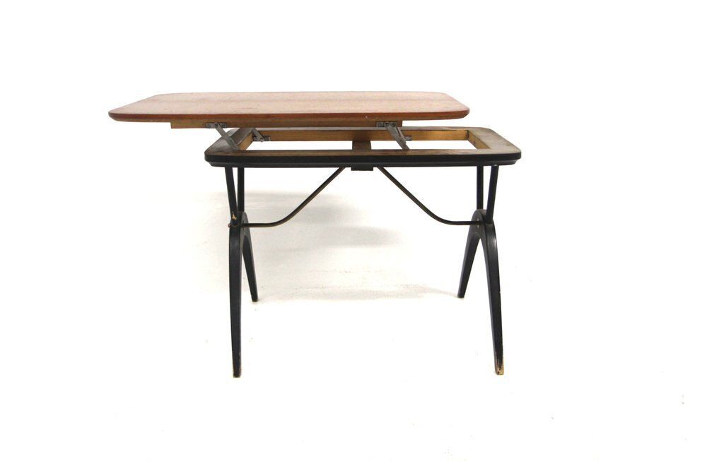 Table basse scandinave en teck, Suède, années 1950 photo for sale