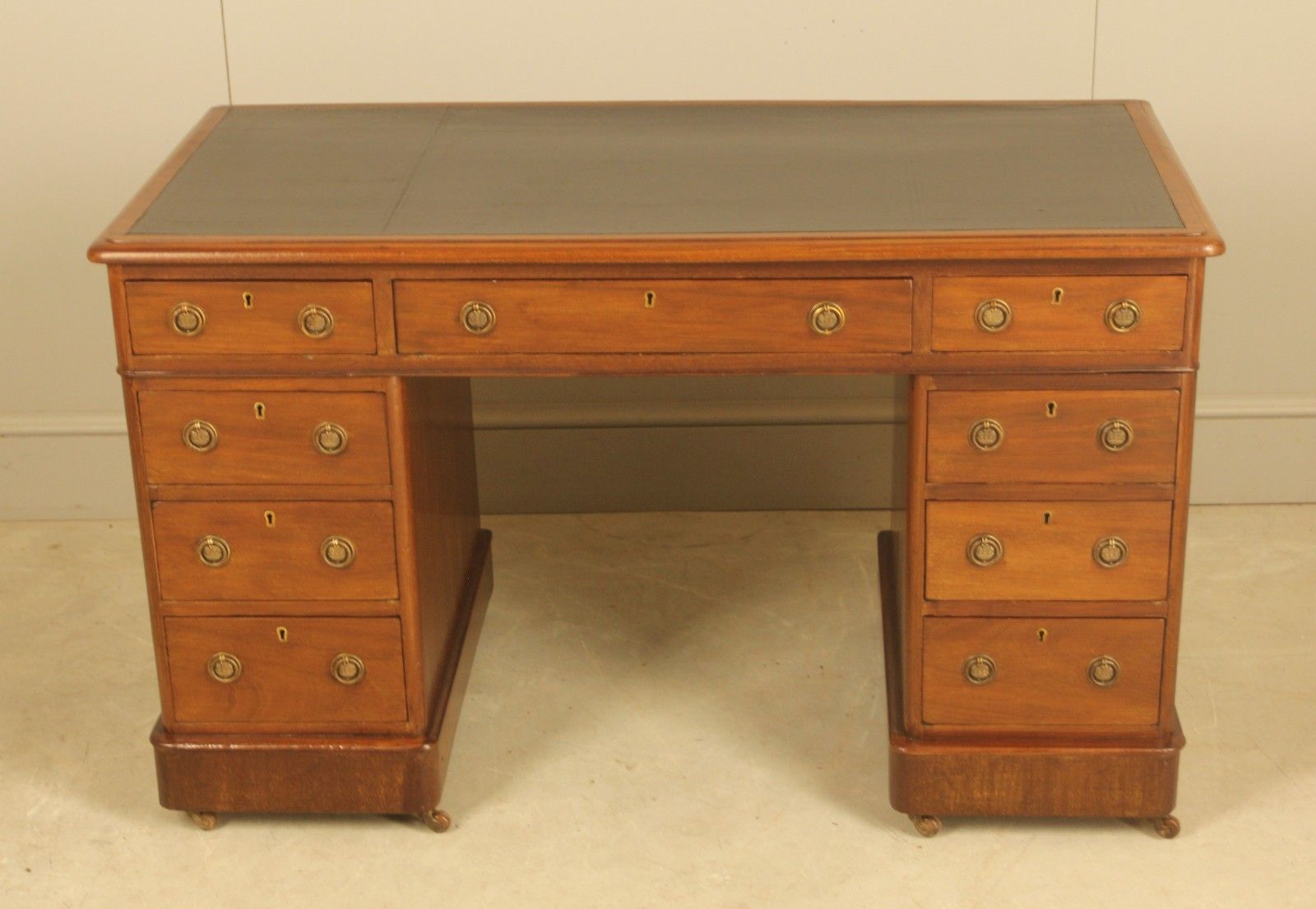 Victorian Mahogany Kneehole Pedestal Desk photo for sale