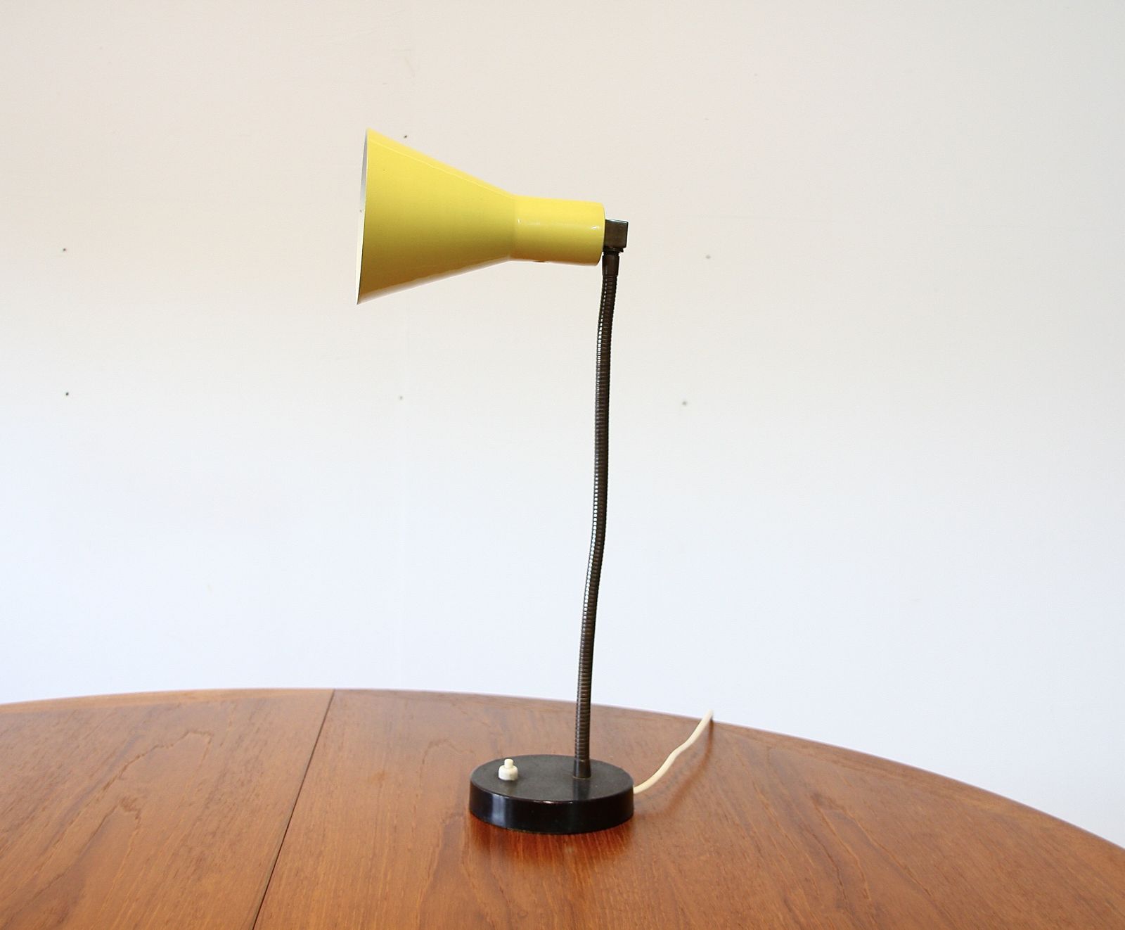 110.0 Mid Century Modern Yellow Gooseneck Lamp C.1960 photo