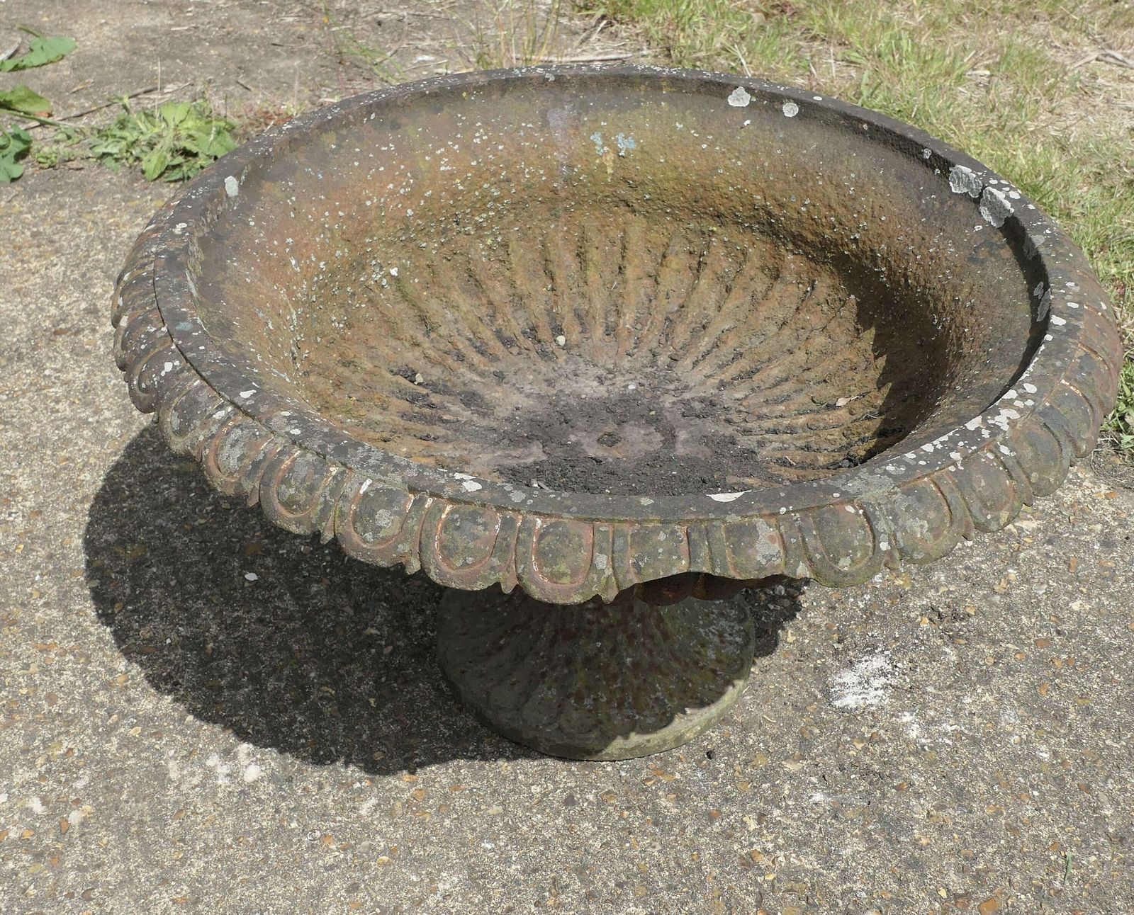 Large 19th Century Cast Iron Garden Urn, Garden Jardiniere photo vinterior