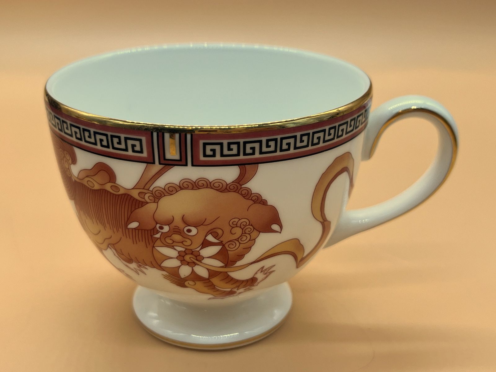 Set van 2 Wedgwood China Dynasty design Leigh shape theekopjes met schotels. photo vintage