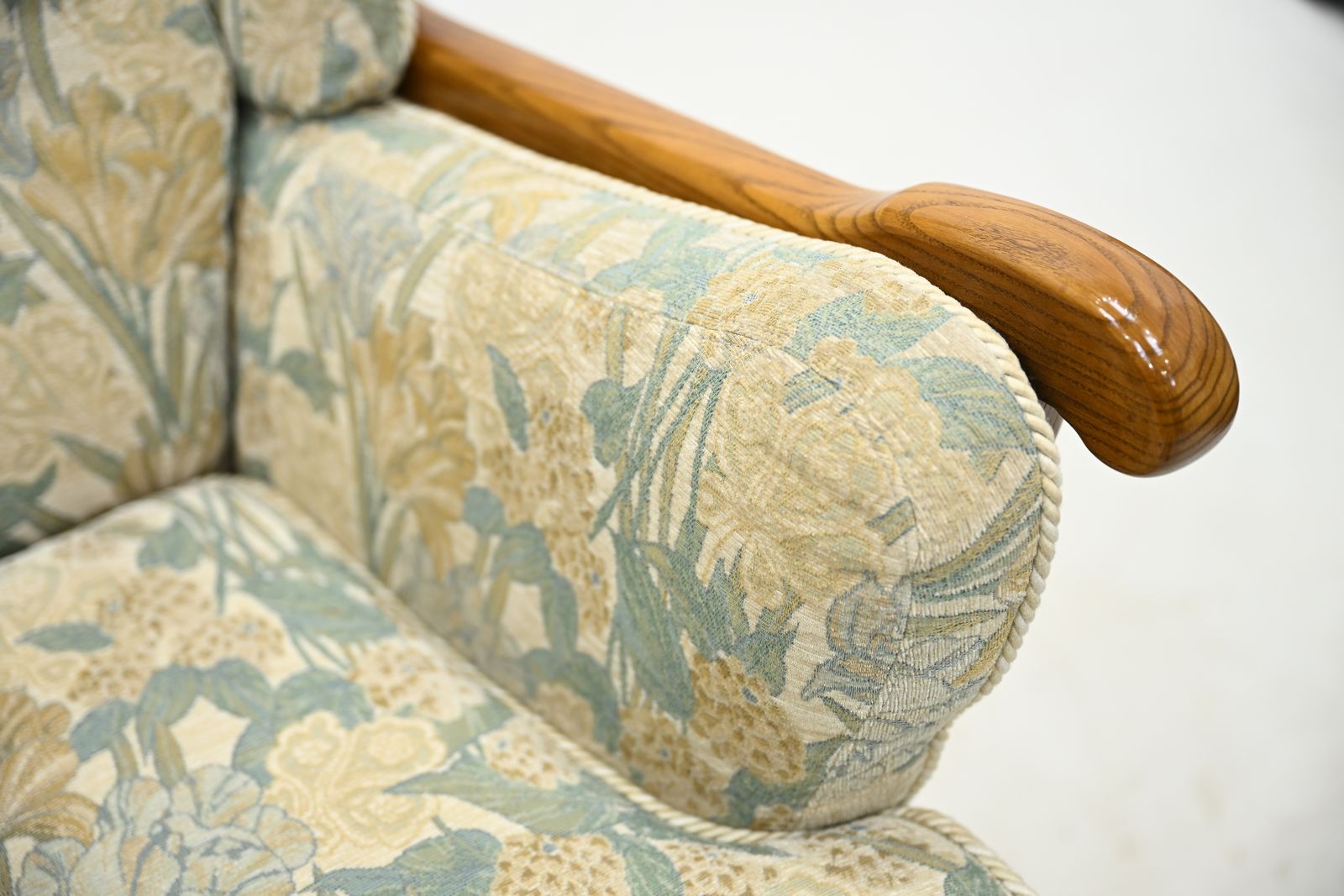 447.0 Ercol Cloister Wing Back Easy Fireside Armchair Golden Dawn Free Delivery* photo