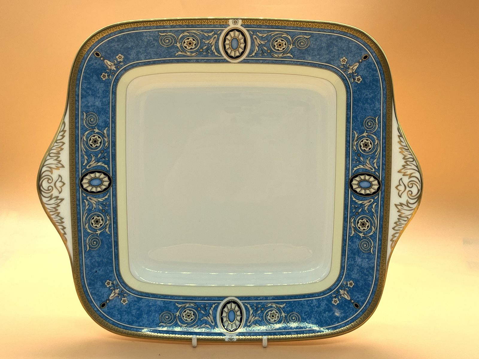 Vintage Wedgwood Madeleine Design Square Twin Handled Cake / Serving Plate.