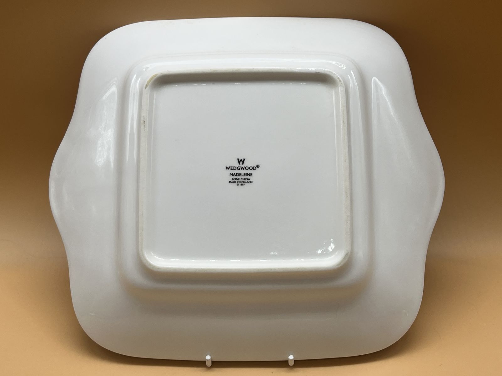 Vintage Wedgwood Madeleine Design Square Twin Handled Cake / Serving Plate. photo 75.0