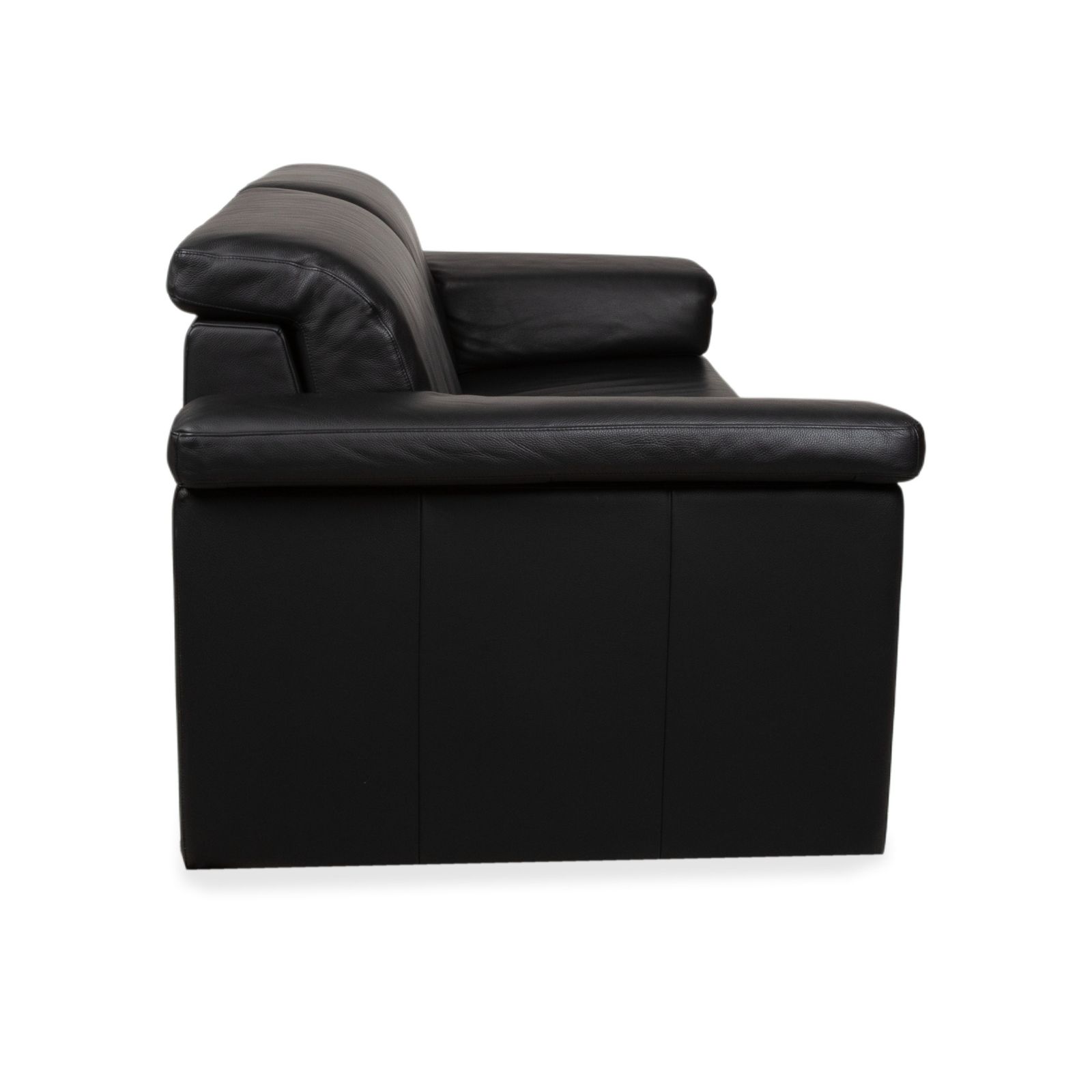 photo furniture Canapé 2 places en cuir noir Rolf Benz 4000
