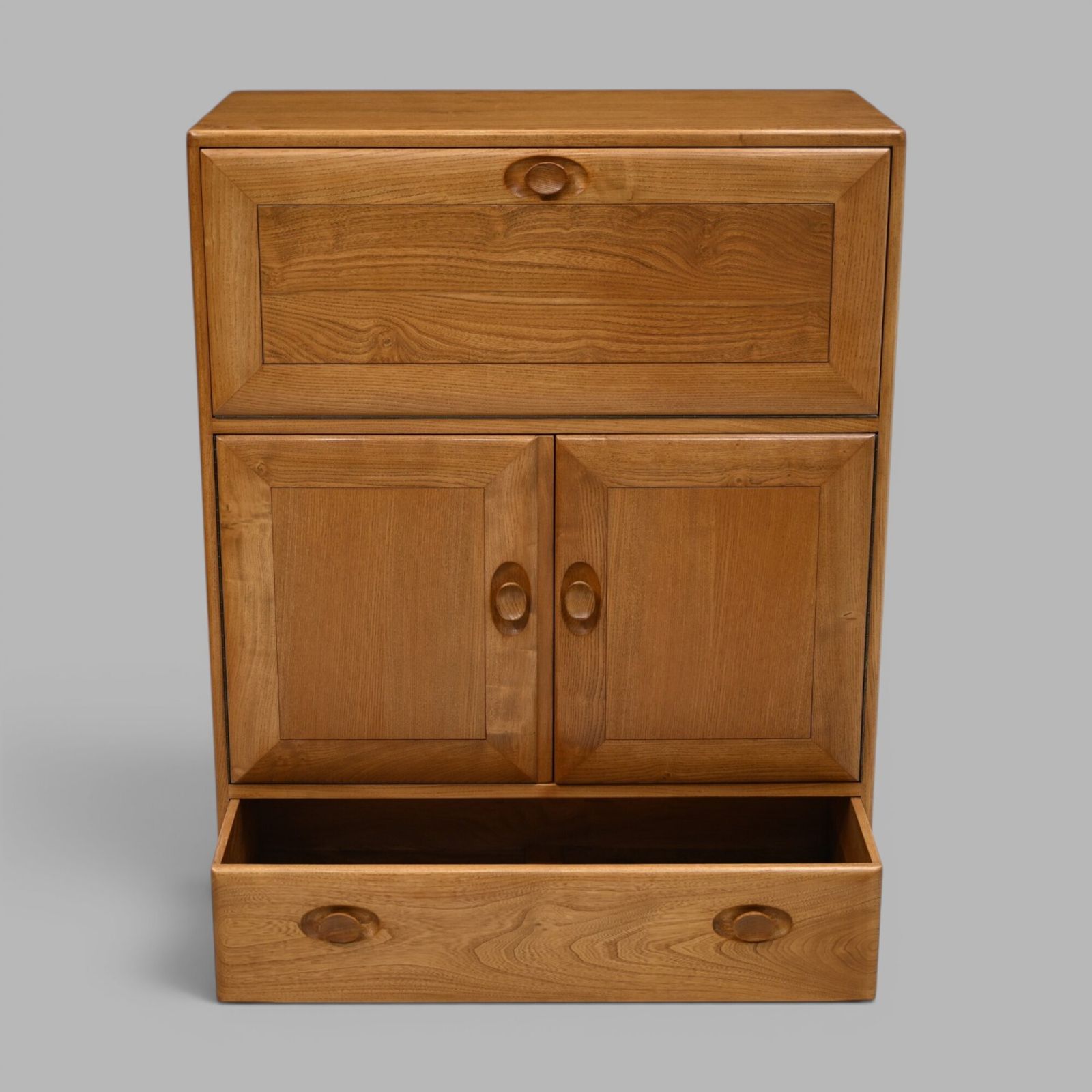 photo furniture Ercol Drinks Cabinet Gin/Drinks Light Finish Free Uk Delivery