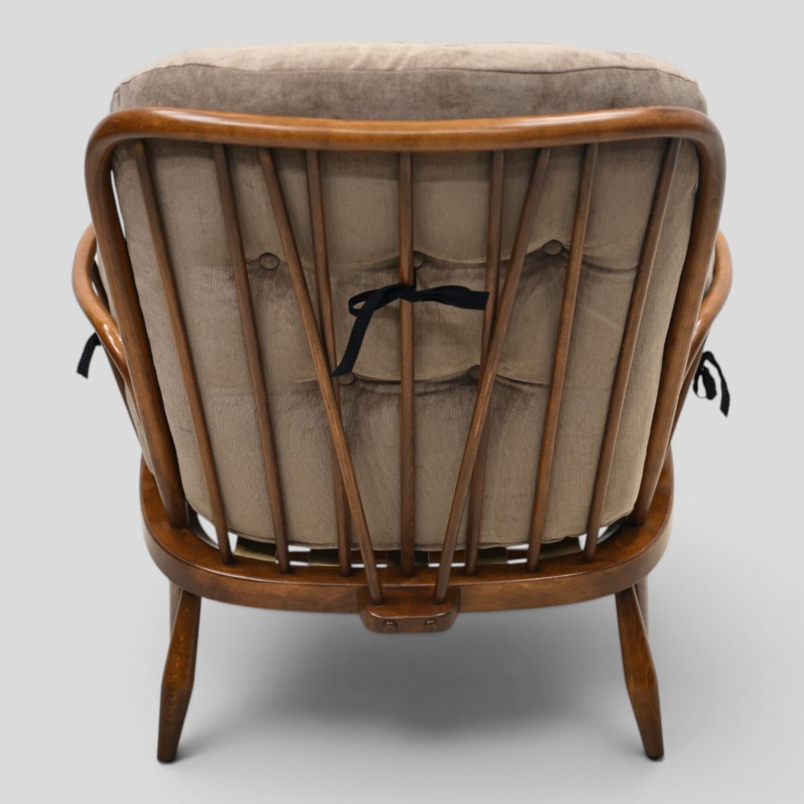 Ercol Jubilee Easy Armchair New Upholstery And Webbing Free Uk Delivery photo 557.0