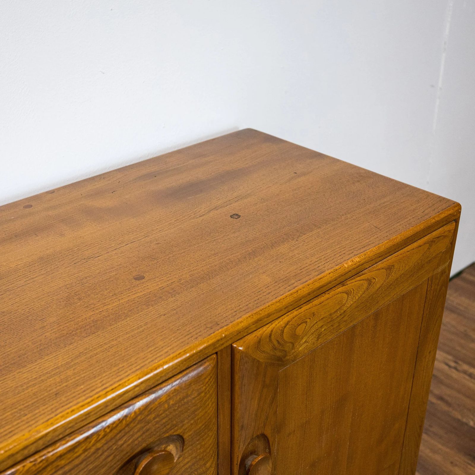 Ercol Windsor Elm Sideboard Model 455 photo buy