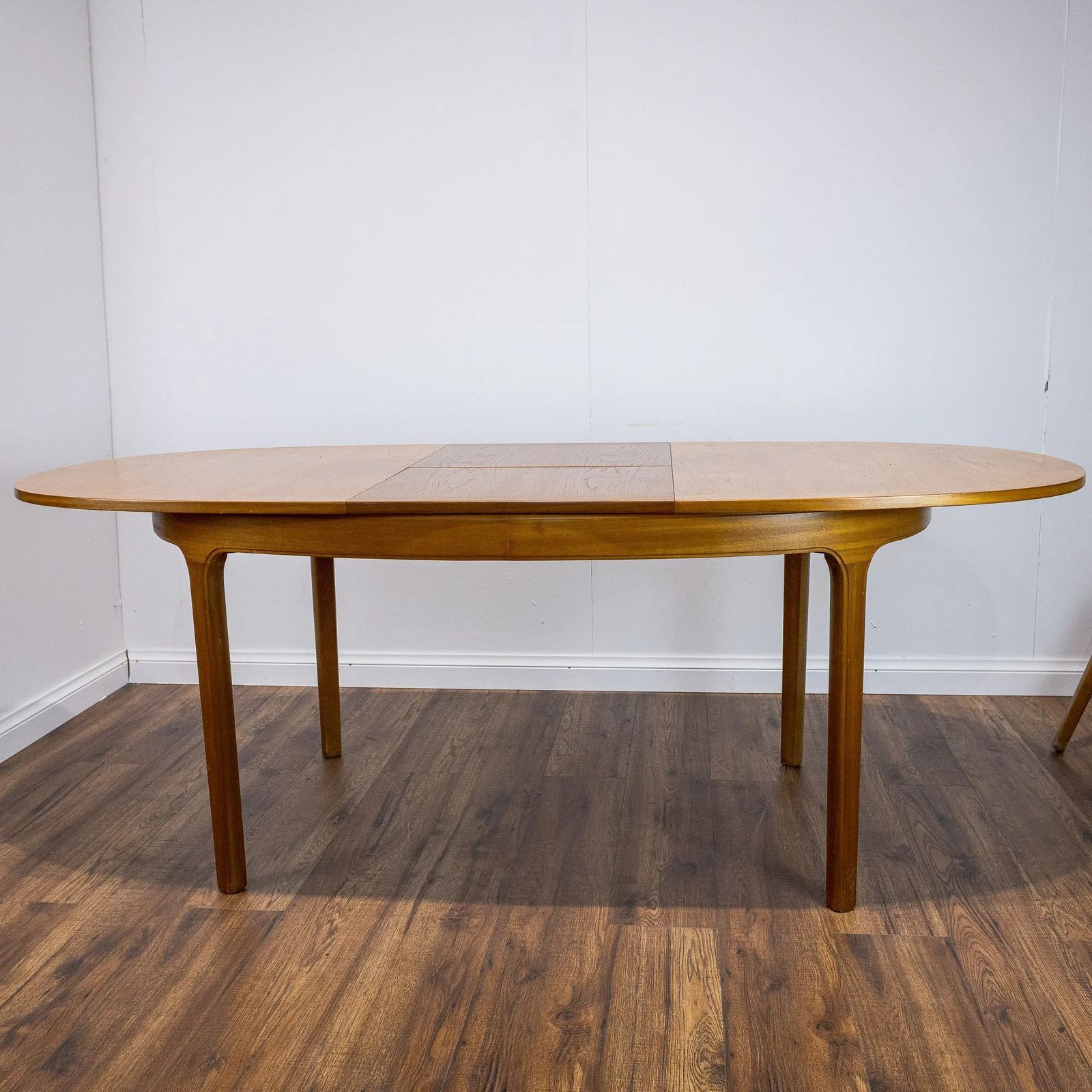 photo furniture Nathan Teak Oval Extending Dining Table And 4 Chairs