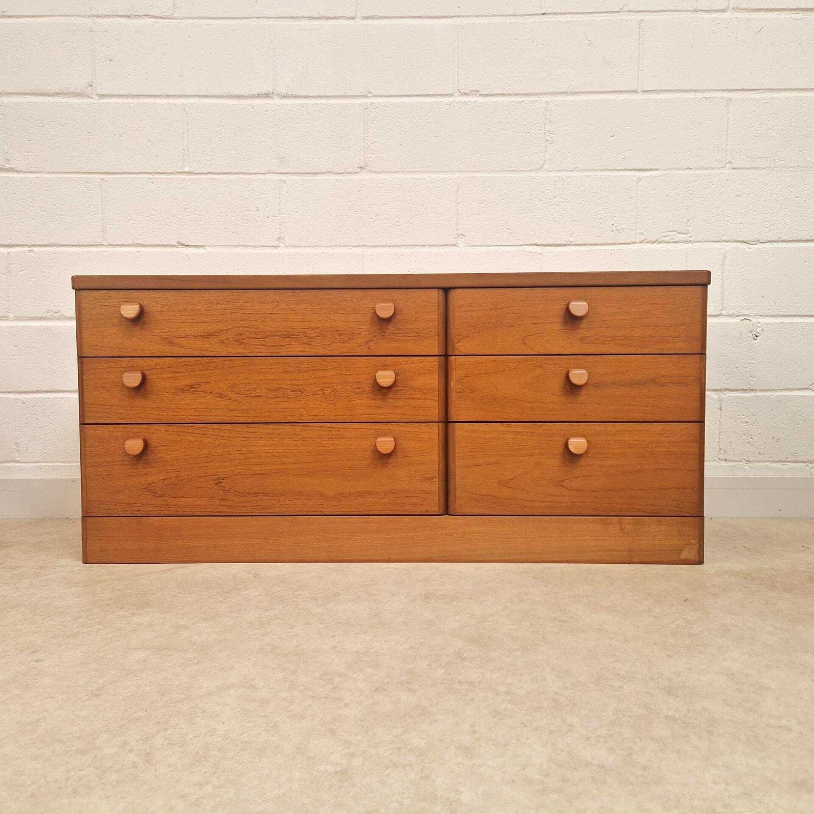 John & Sylvia Reid For Stag Vintage Mid Century Double Length Chest Of Drawers Pg199 photo for sale