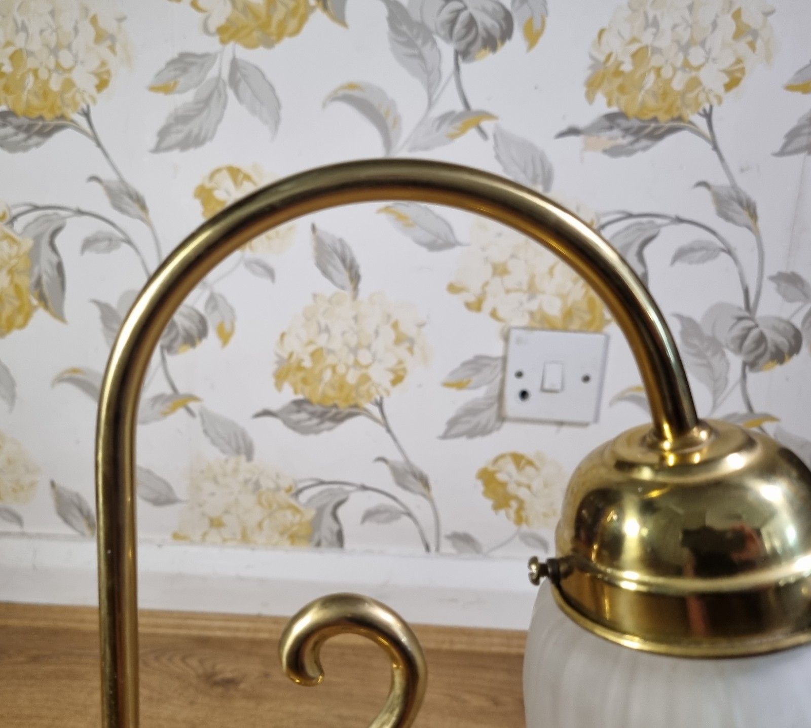 Vintage Brass Swan Neck Table Lamp Glass Tulip Shade Art Nouveau/Antique  Style photo vintage