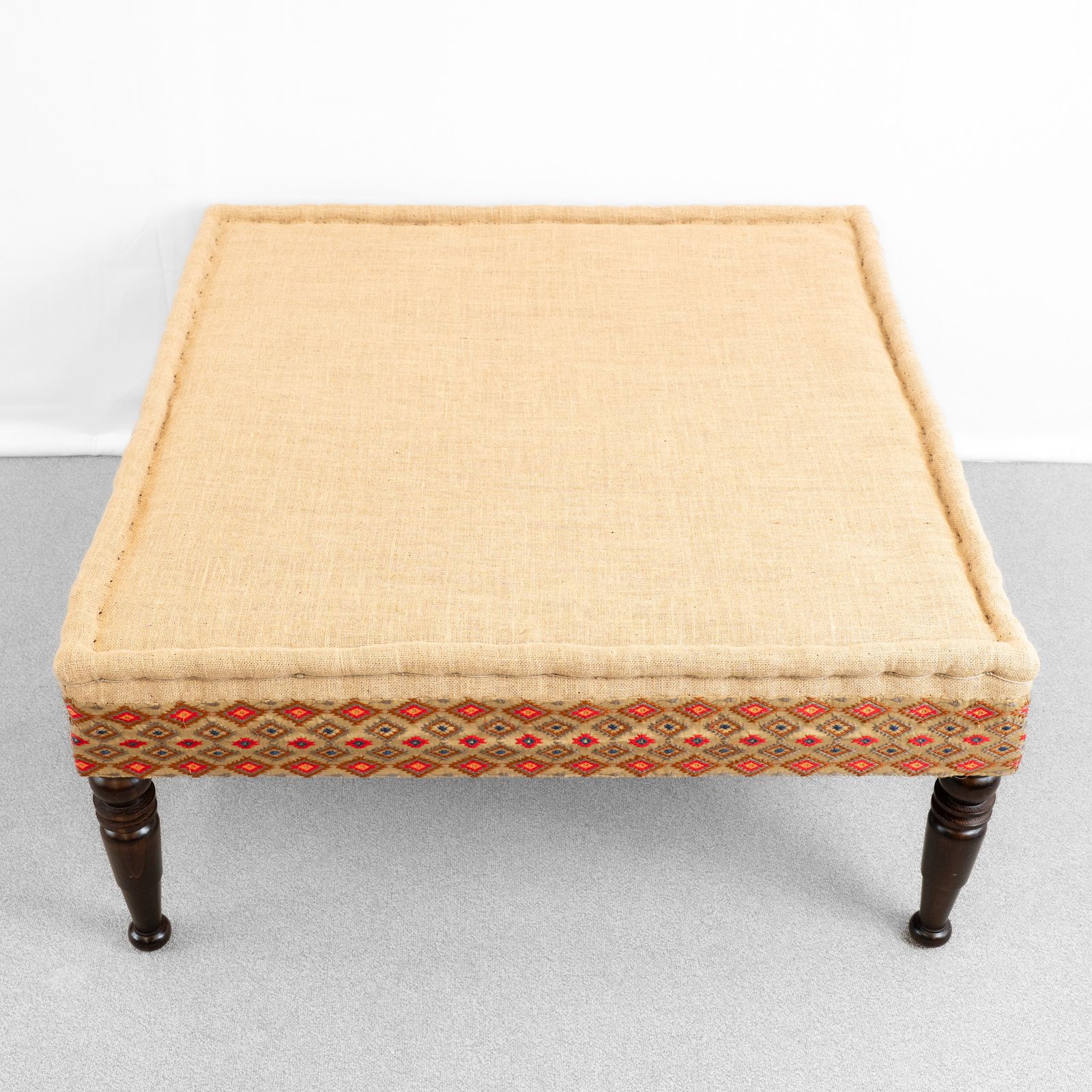 Large Scale Banded Centre Footstool photo vinterior