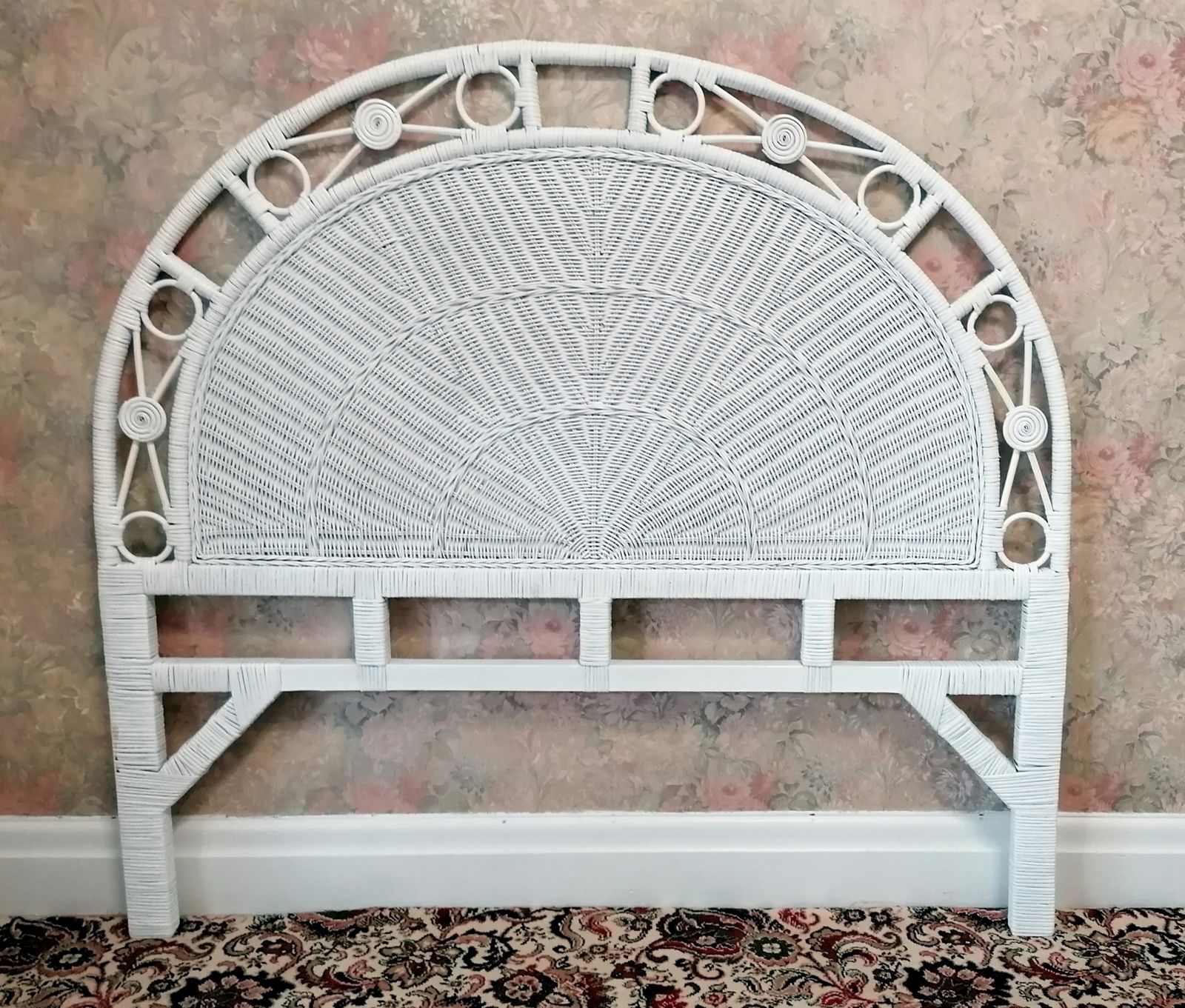 Bed Head Double 4'6". Fantastic Quality Wicker. Super Used Condition. Ref 5031 photo 137.0