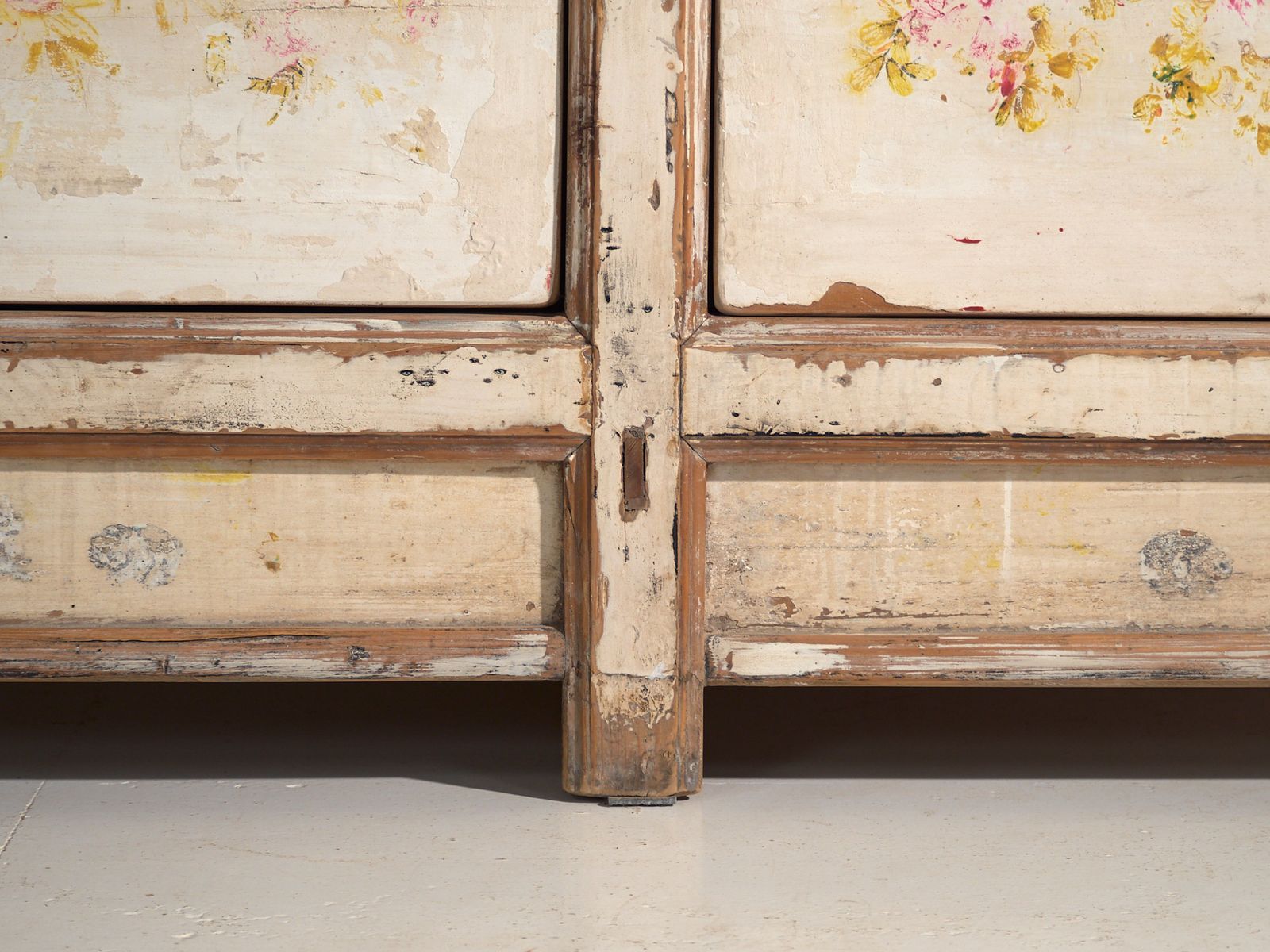 Antique Painted Sideboard In Pine Wood – China, Circa 1930 photo vintage