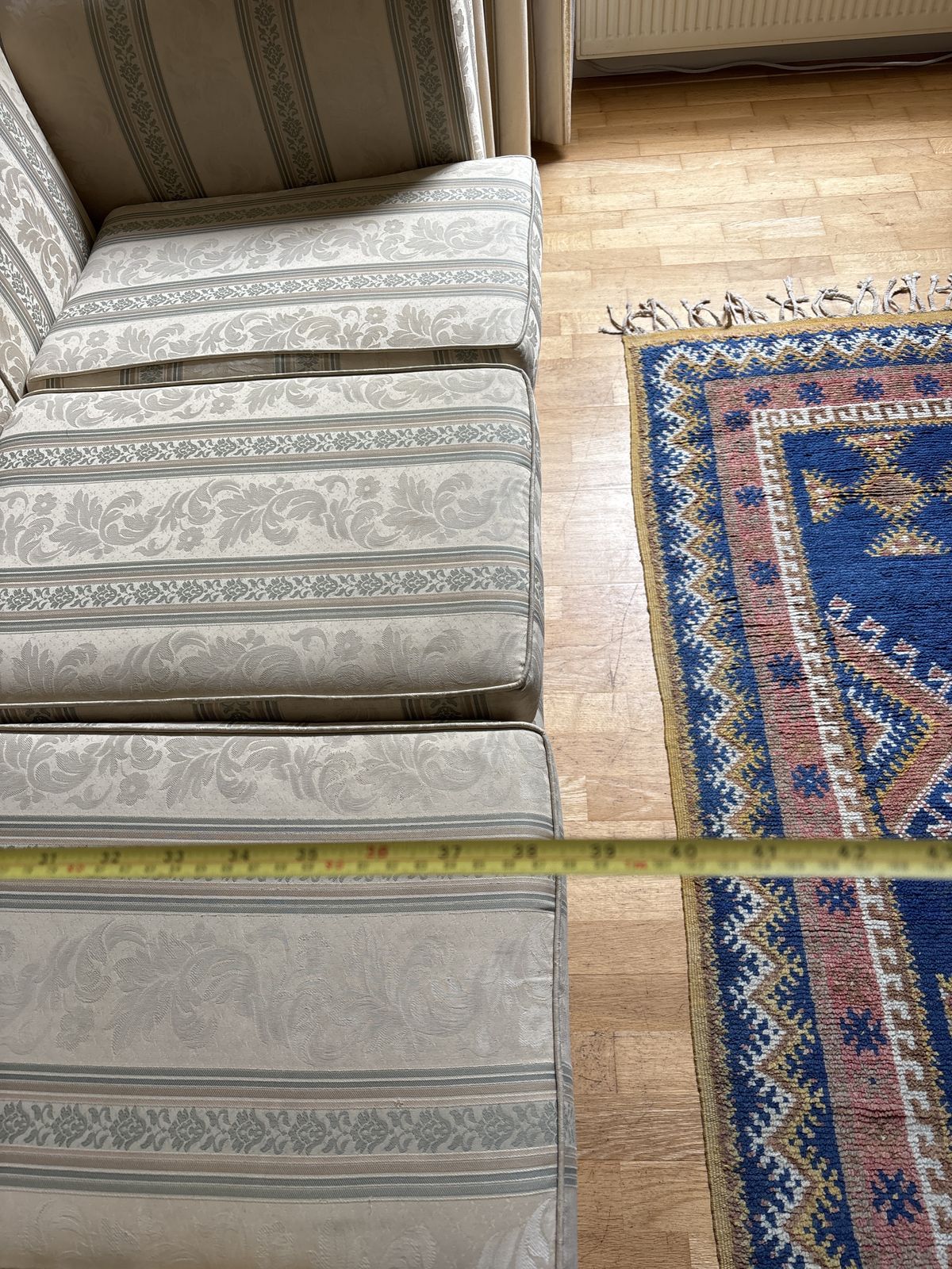 Edwardian Sofa photo vinterior