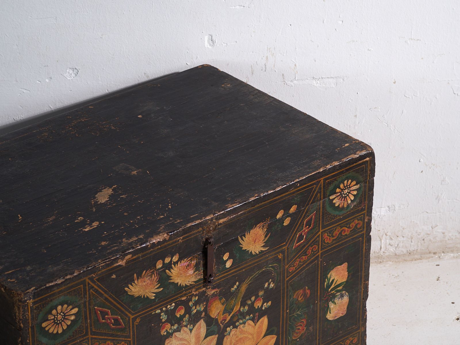 Antique Painted Trunk In Pine Wood – China, Circa 1900 photo furniture