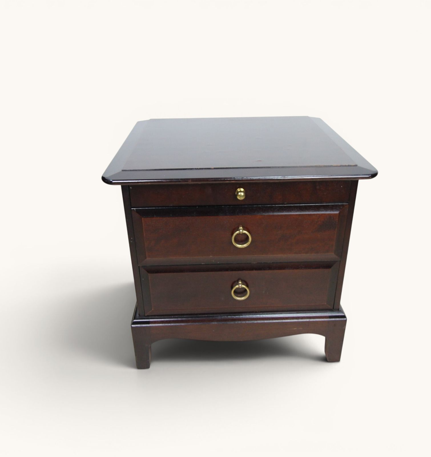 Stag Minstrel 3 Drawer Chest Of Drawers With Matching Bedside Cabinet Set photo 445.0