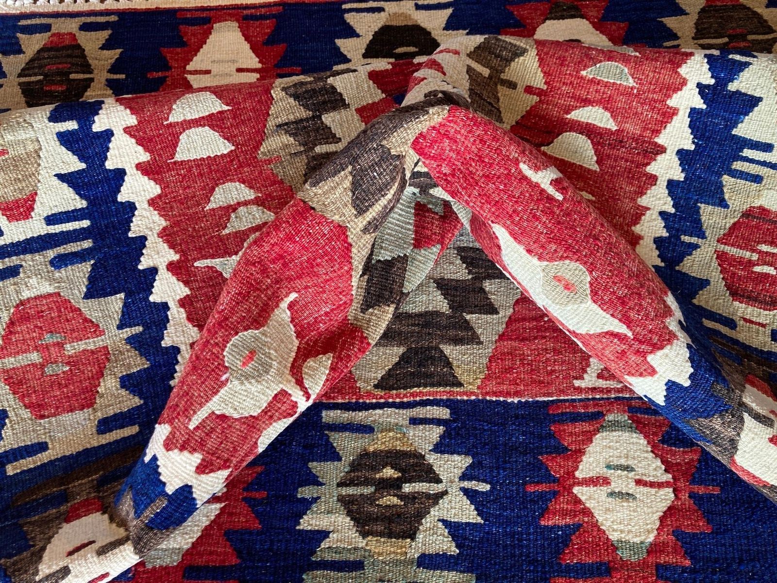 photo vintage Vintage Anatolisch Kilim 1,22 m x 0,89 m