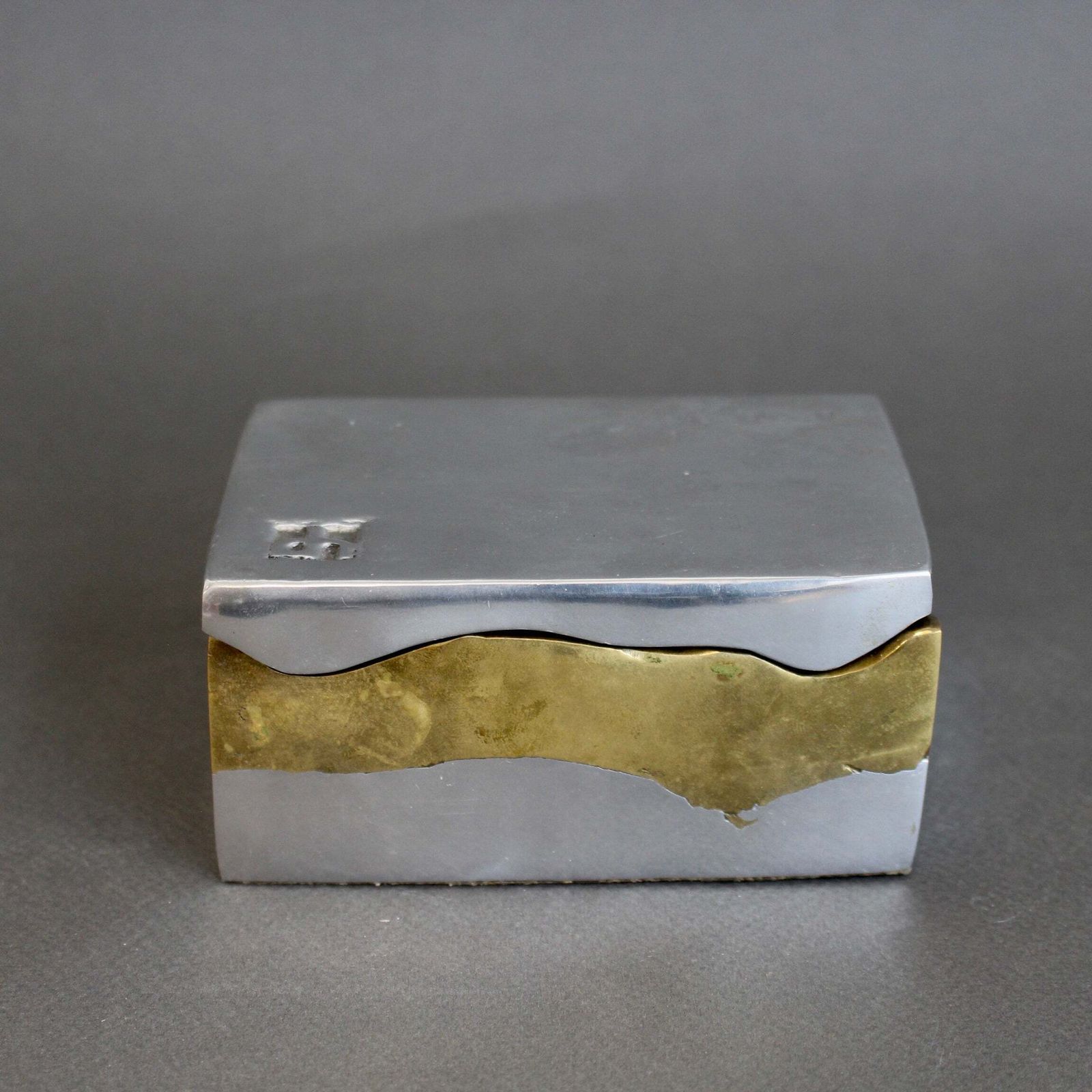 photo vintage Brutalist Aluminium And Brass Box By David Marshall (Circa 1980s)