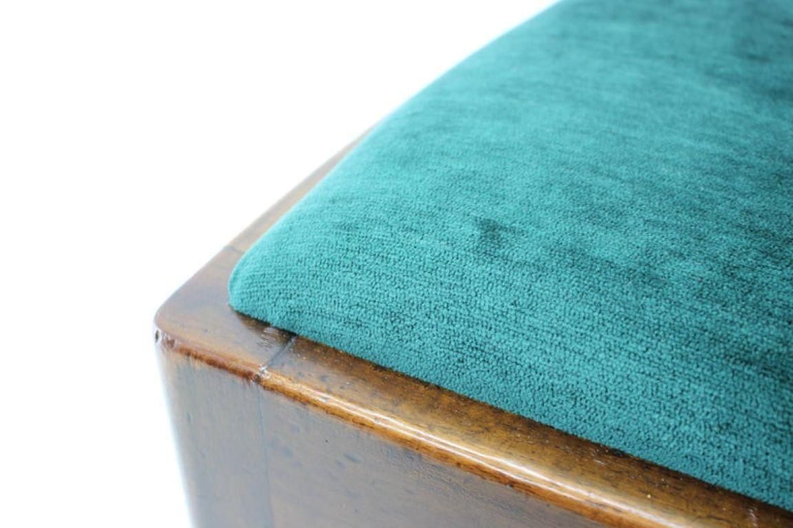 Set van 4 Tsjechische art deco walnoot eetkamerstoelen met groene velours bekleding, jaren 1930 photo Meubels