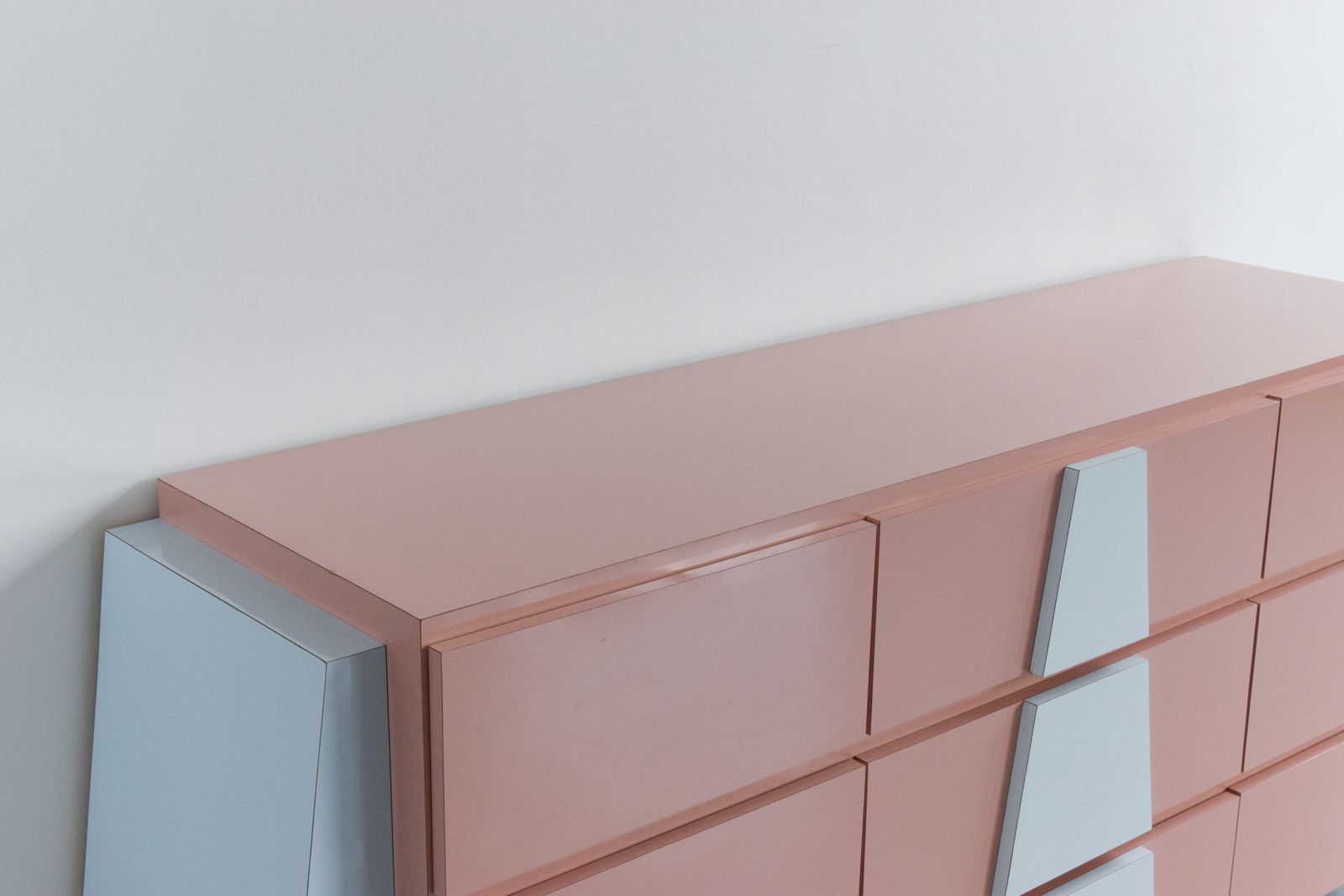 photo for sale Vintage 1980s Pink And Blue Laminate Chest Of Drawers
