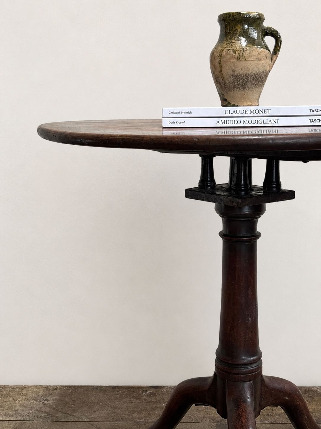 Georgian Antique Mahogany Tilt Top Table photo furniture