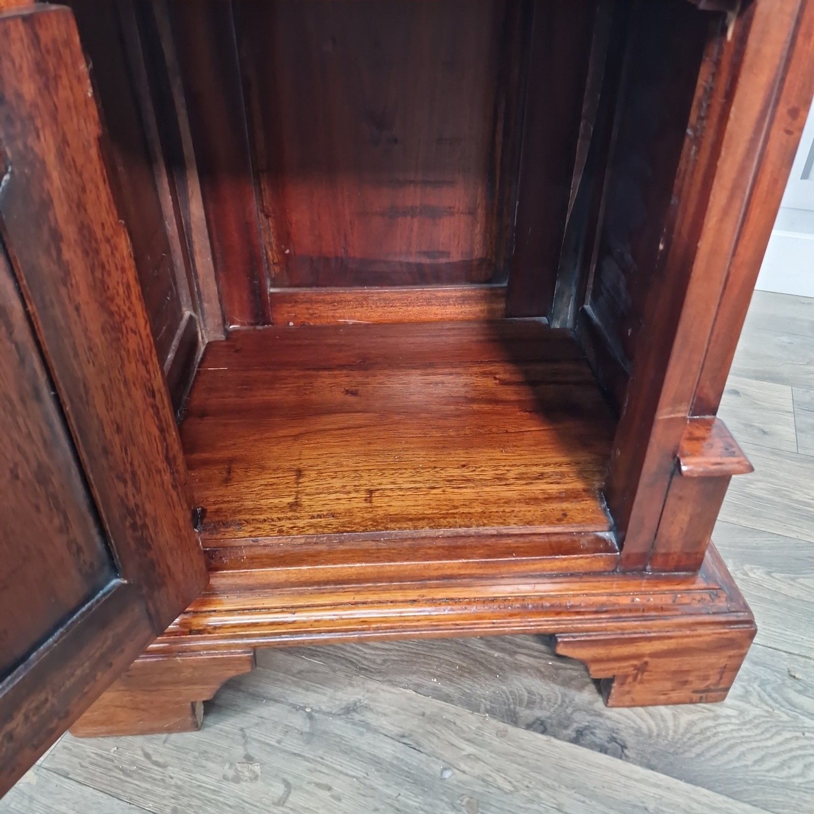Vintage Mahogany Bedside Cabinet Table Antique Empire Style Pedestal Cupboard photo vinterior