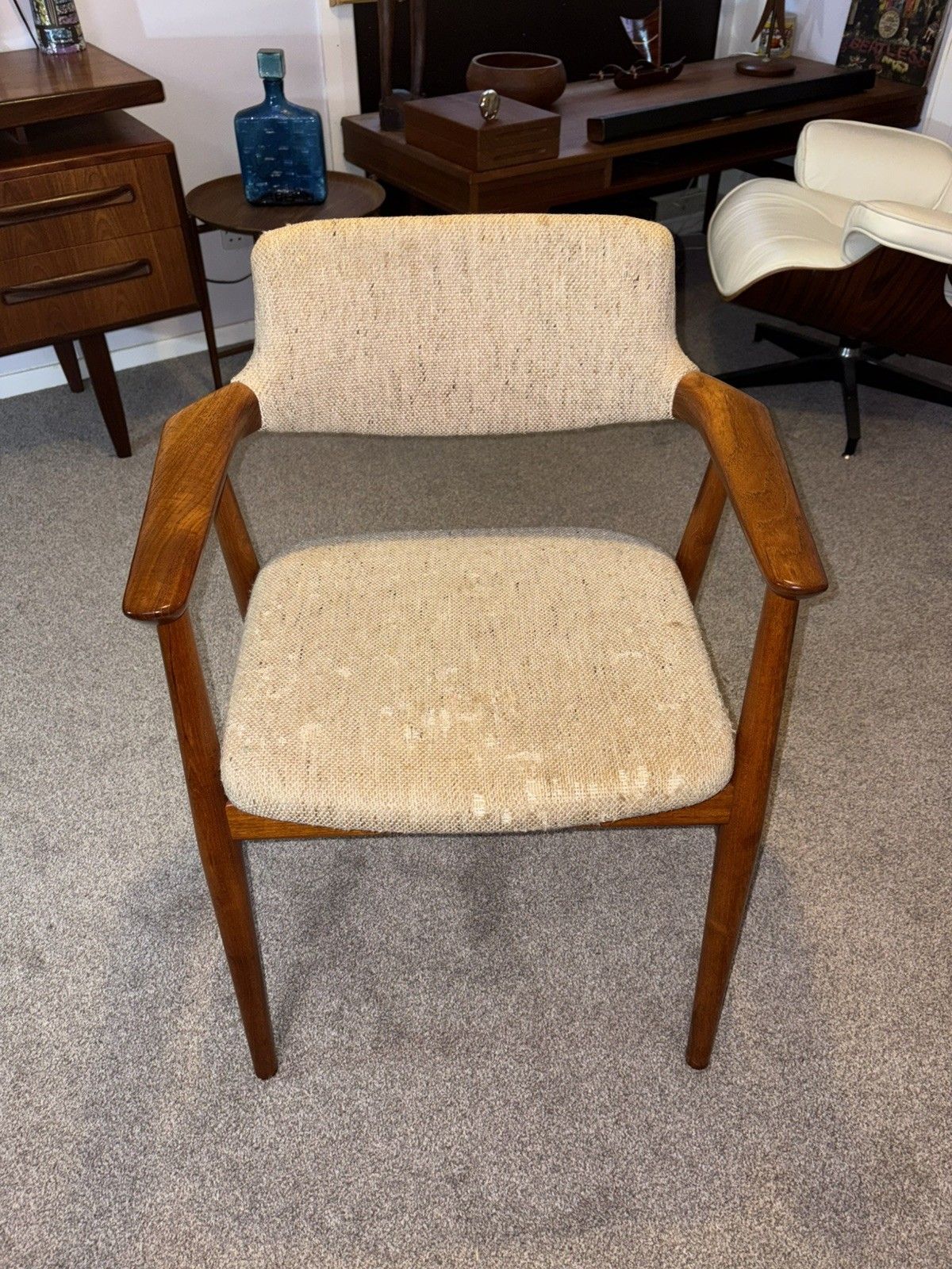photo vinterior Mid Century Danish Teak Glostrup Dining/Desk Armchair G Plan Era Retro Mcm