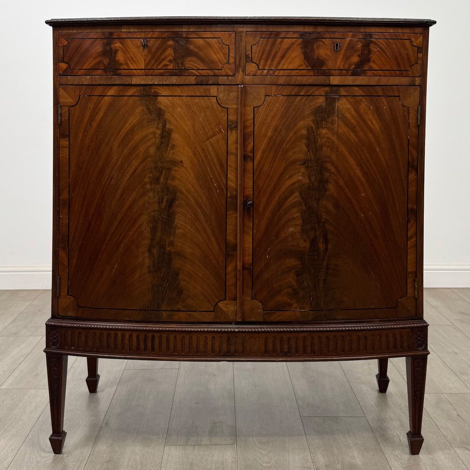 Antique 18th Century Georgian Cupboard In Mahogany ( Af 5821 )